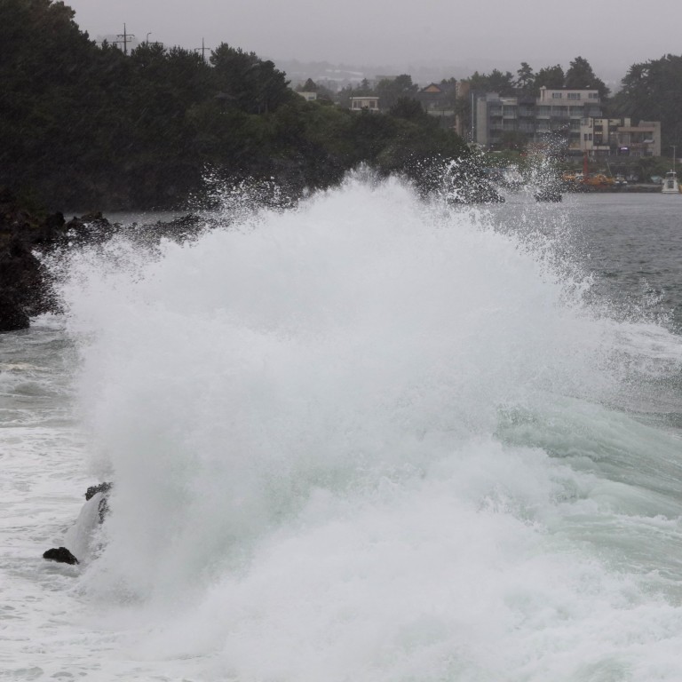 Typhoon Hinnamnor threatens catastrophic damage in South Korea | South ...