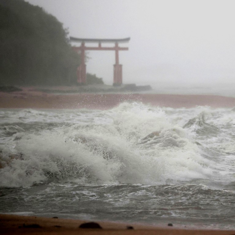 Typhoon Nanmadol reaches Japan, with millions urged to seek shelter ...