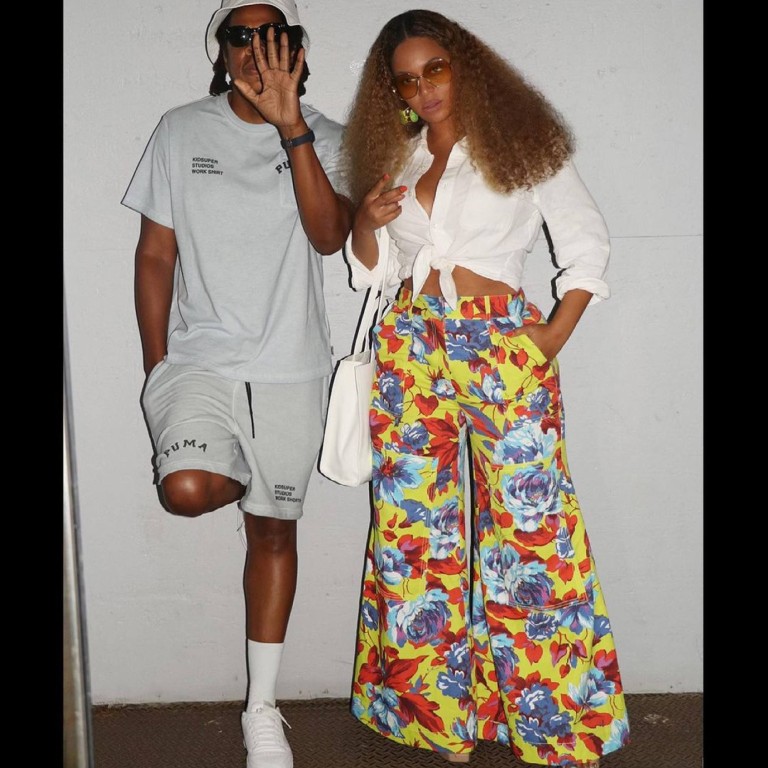 Rihanna and Billy Eilish are fans. The bucket hat, utilitarian star of '80s  cool and the '90s rave era, then picked up by Prada, is trendy again. How  to wear the look