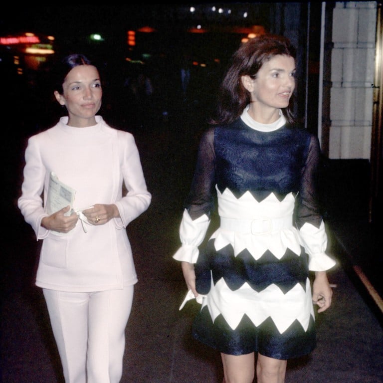 Lee Radziwill and her big sister Jacqueline Kennedy Onassis at the Alvin Theatre in New York City. Photo: Getty Images