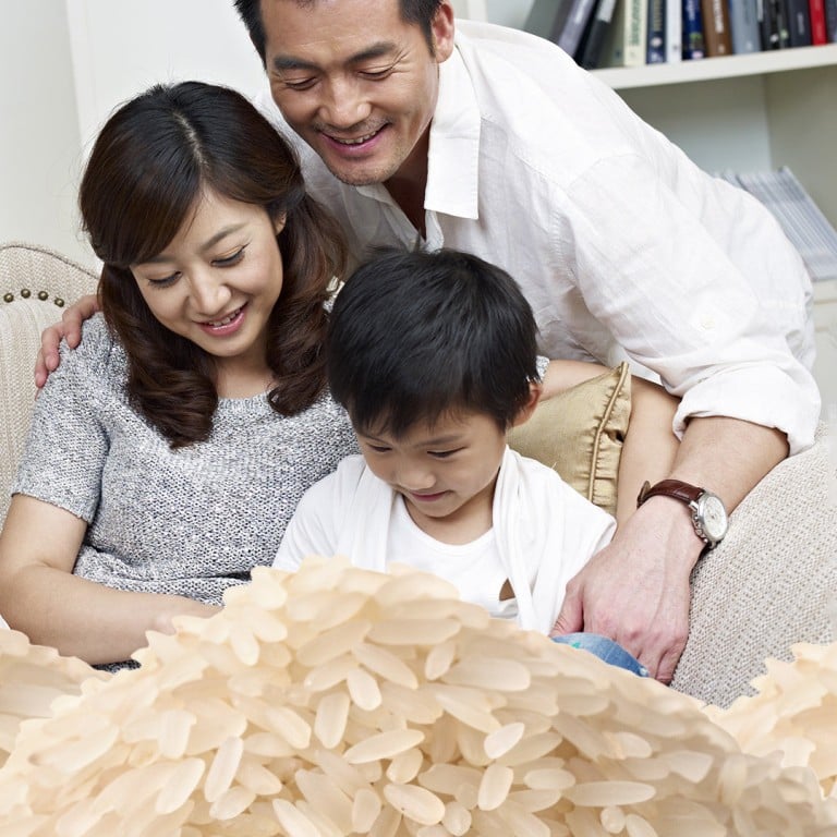 Count 10,000 grains of rice homework: Chinese man helping son finish ...