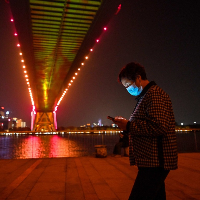 China to step up censorship with stricter rules for social