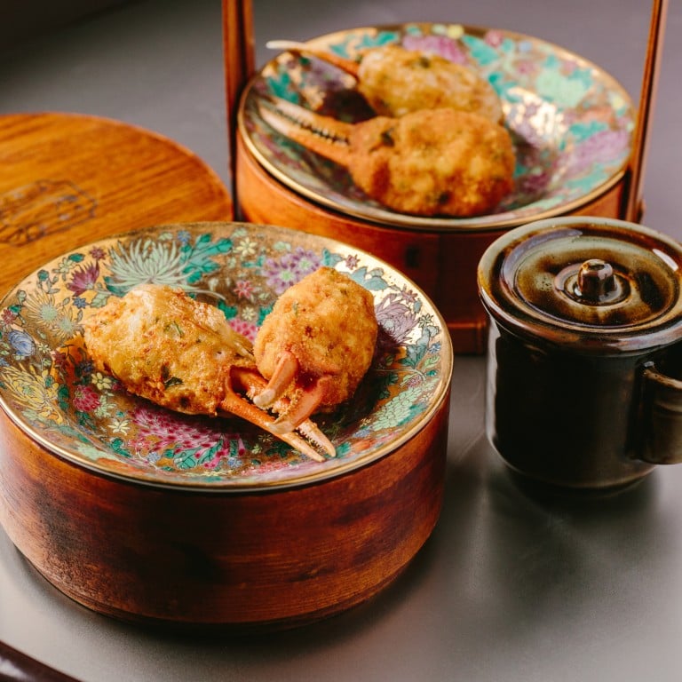 Two-way stuffed crab claws at Auntie Āyi. Photo: Handout