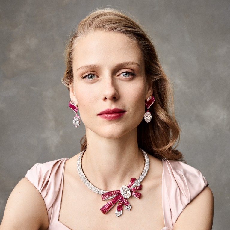 Houses like Van Cleef & Arpels are featuring couture in their new high jewellery collections. Photo: Van Cleef & Arpels