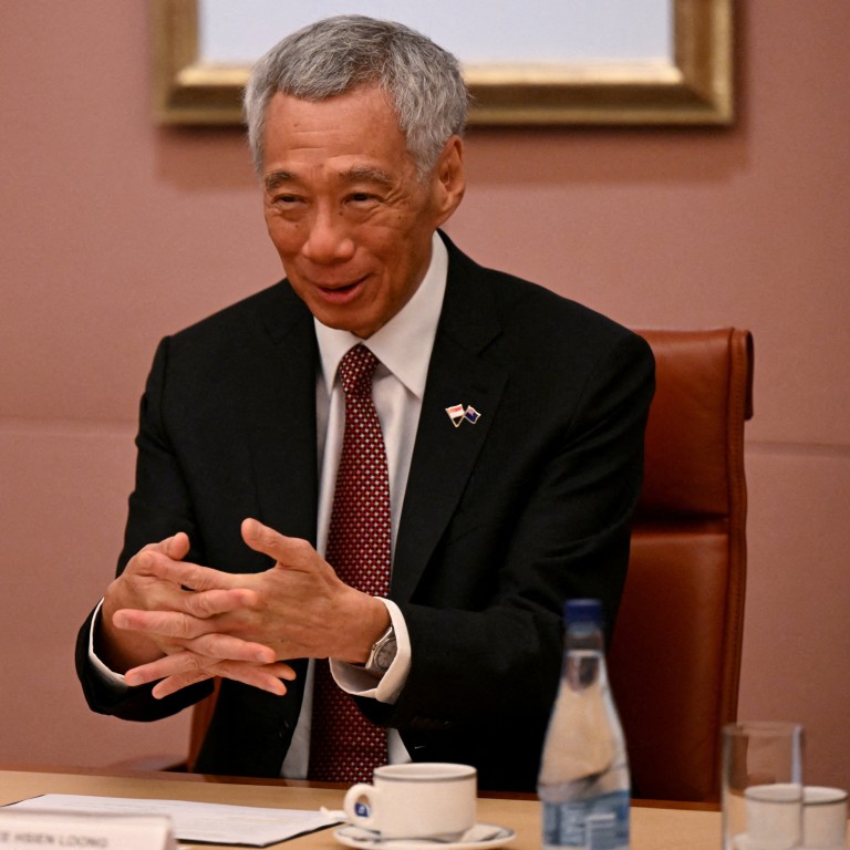 Singapore PM Lee Says World Can’t Afford US-China Conflict, ‘give And ...