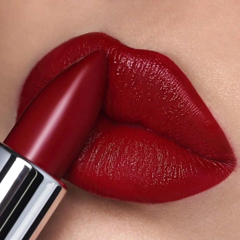 Lipstick in clearance red colour