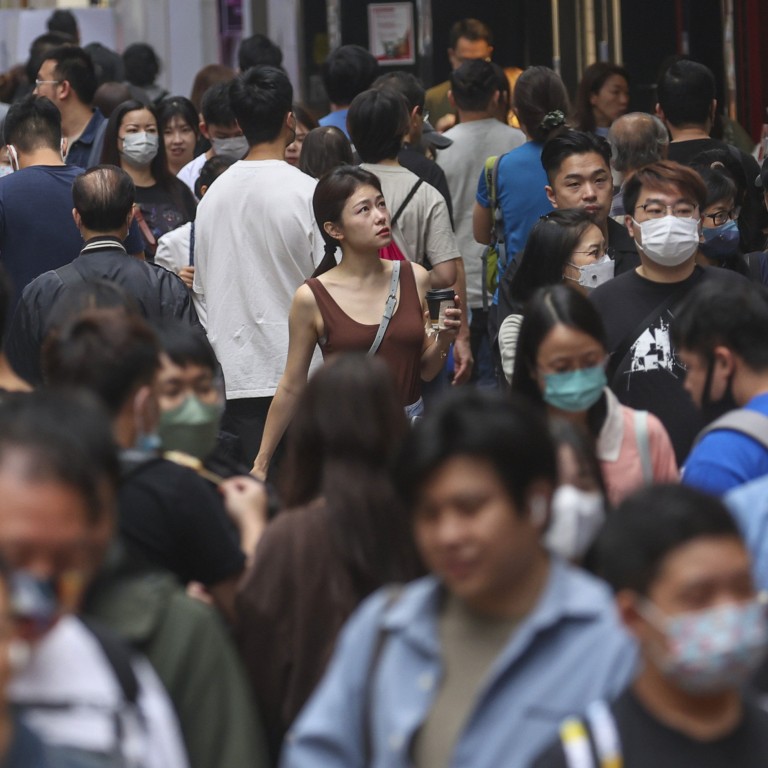 No need to bring back mask mandate, socialdistancing curbs despite