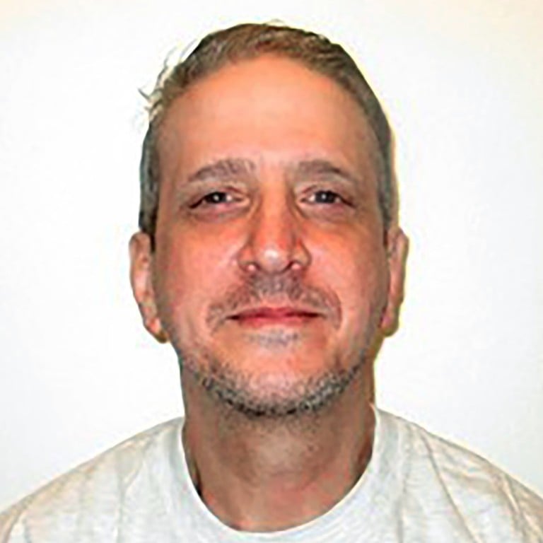 US Supreme Court Halts Execution Of Oklahoma Inmate Richard Glossip