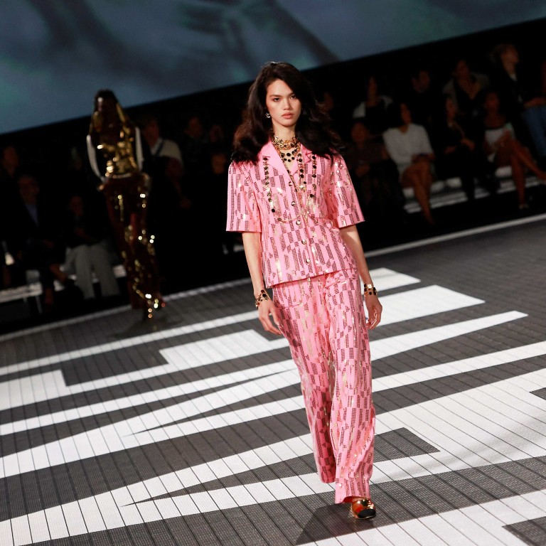 At Cruise 2023, Chanel's Virginie Viard presented a whole new look for  fashion