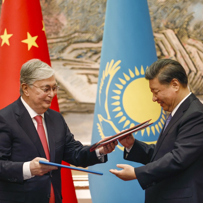 Токаев пригласил Си Цзиньпина посетить Казахстан в 2025 году Новости мира Извест