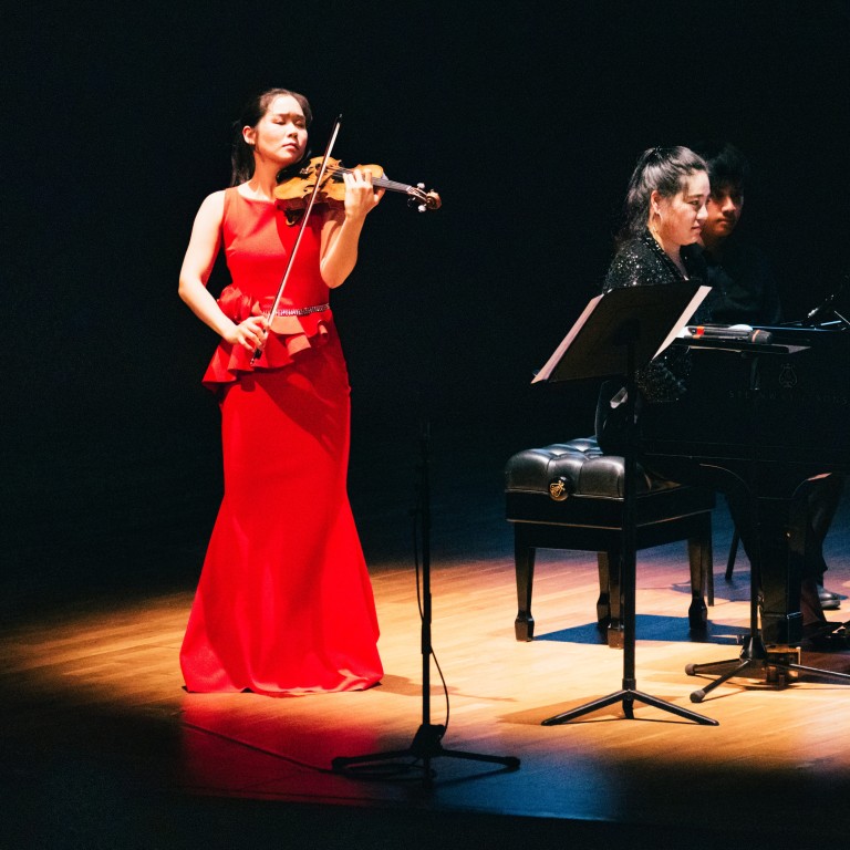 ‘Dynamic Duo’ violinist Esther Yoo and pianist Zee Zee live up to their billing in a dazzling