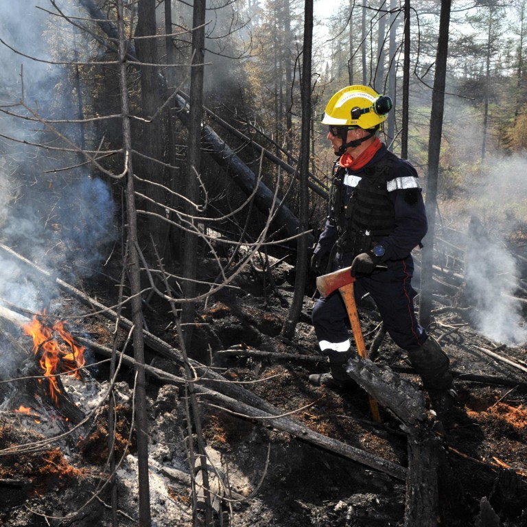 Woman Firefighter 19 Battling Raging Canada Blaze Dies After Being