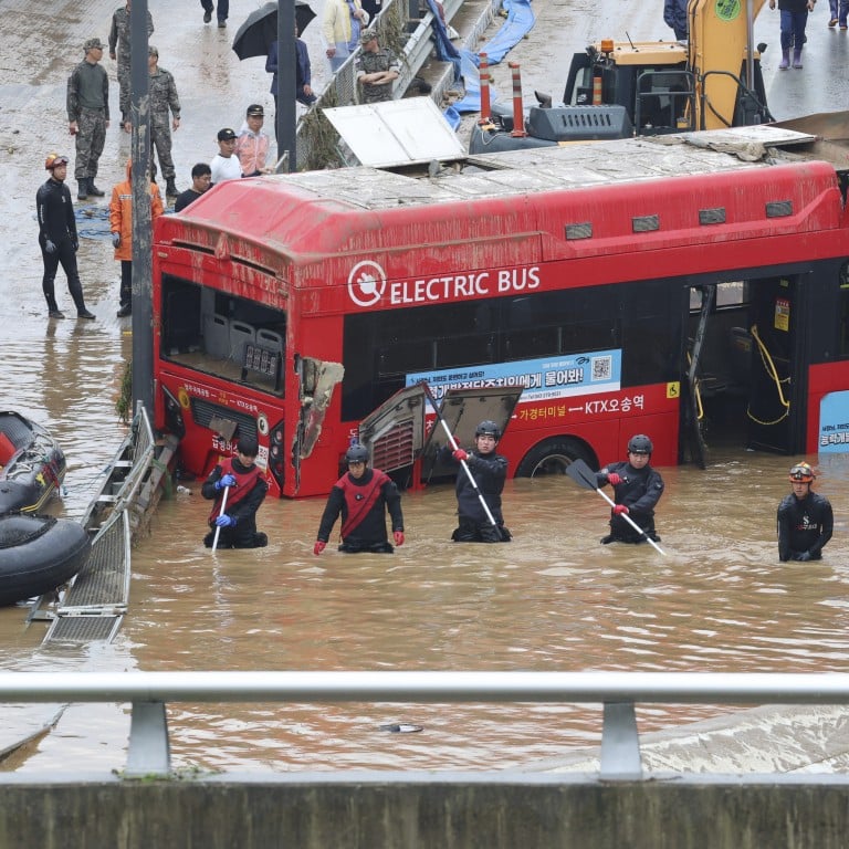 In South Korea Bodies Recovered From Flooded Tunnel As More Than 30 In South Korea Bodies Recovered From Flooded Tunnel As More Than 30