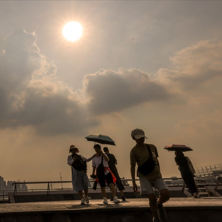 Hong Kong issues T1 signal as Super Typhoon Doksuri nears city, warning ...