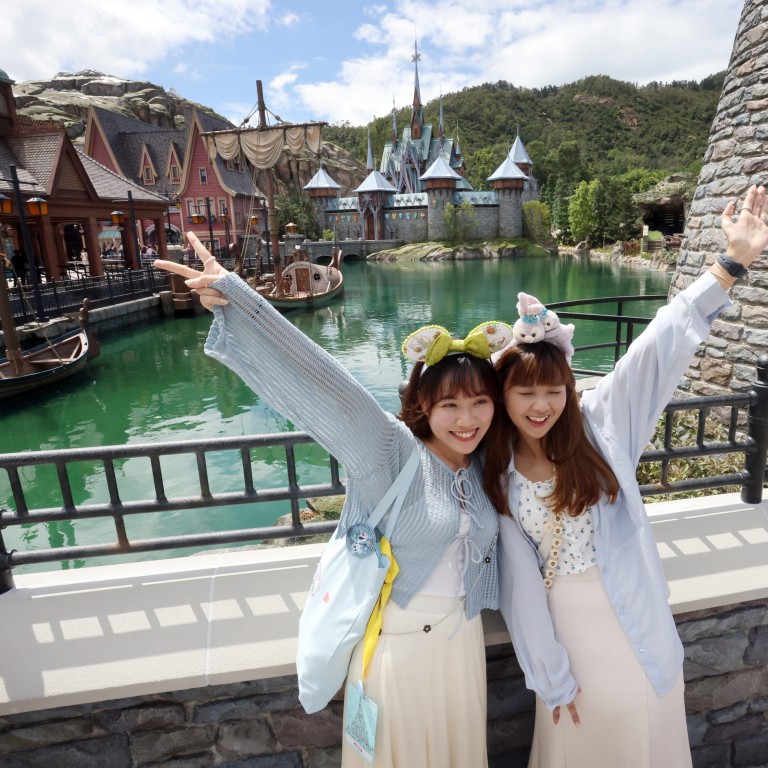 Hong Kong Disneyland hopes to melt hearts with worldfirst Frozen