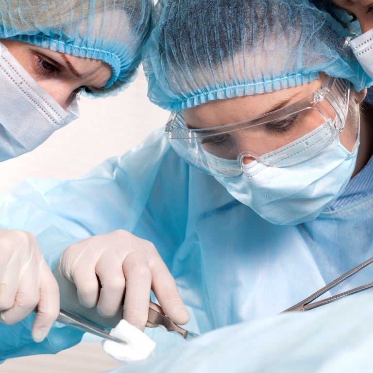 Удаление малых половых губ до после