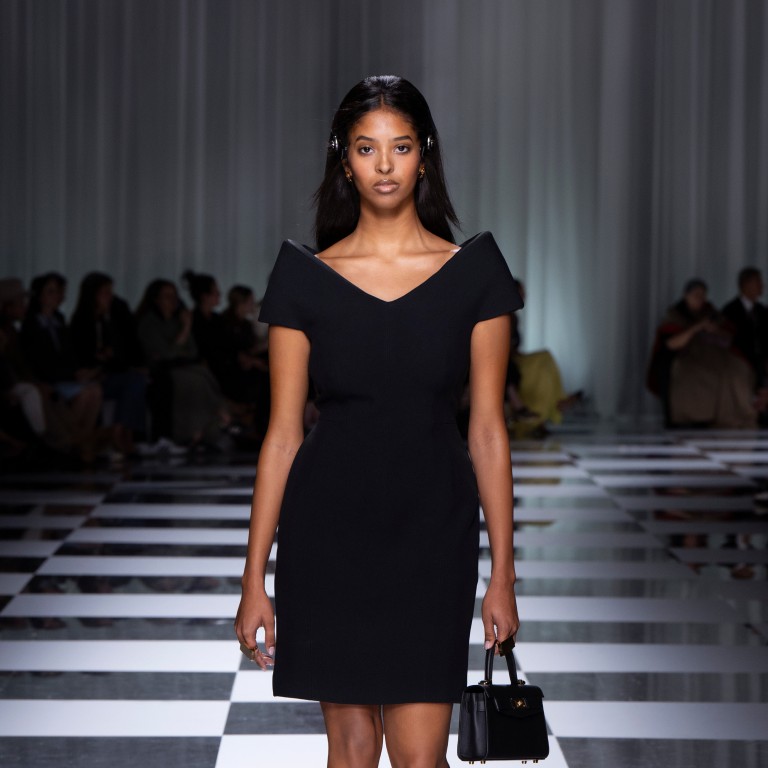 Louis Vuitton Dress  Fashion, Runway fashion, Ready to wear
