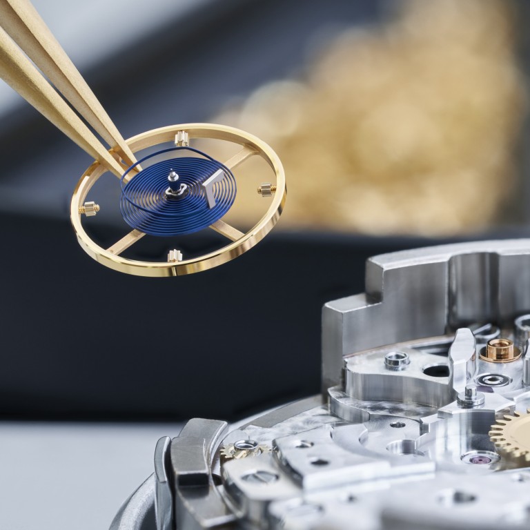 Watch: a few words explained to understand watchmaking.