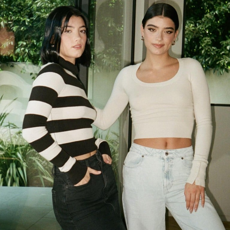 Charli and Dixie D’Amelio are social media sensations. Photo: @dixiedamelio/Instagram