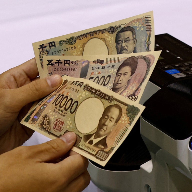 south-koreans-cheer-japanese-yen-s-15-year-low-by-binge-shopping-and