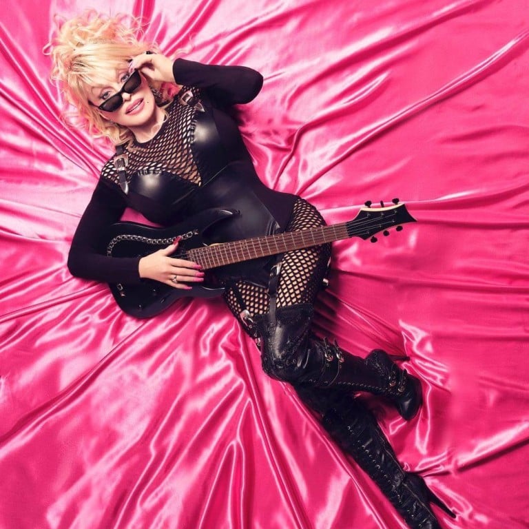 Dolly Parton, the undisputed Queen of Country for decades, is also its wealthiest star. Photo: @dollyparton/Instagram