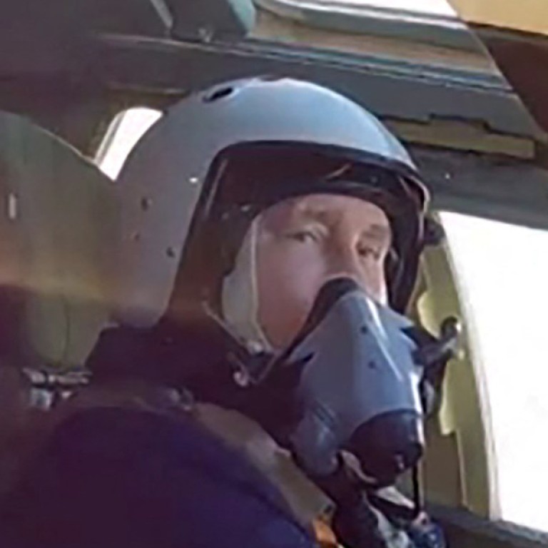 Putin Flight Russia’s Vladimir Putin sends signal to West with flight on nuclear ...