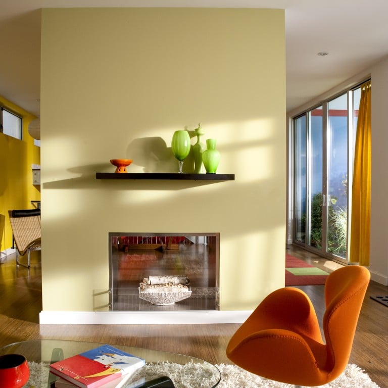 Lively shades are replacing grey tones in interior themes. Photo: Getty Images