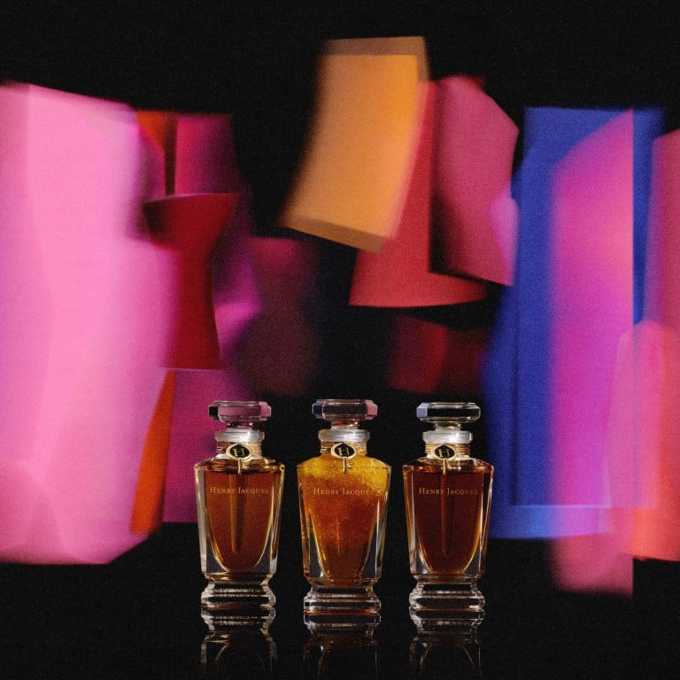 Henry Jacques has harvested the Rose de Mai, grown on its own land, to make 500 sets of exclusive scents: Rose Soleil, Rose Très Rose and Rose Azur