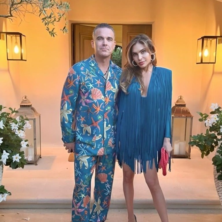 Meet Robbie Williams’ wife, Ayda Field. Photo: @aydafieldwilliams/Instagram