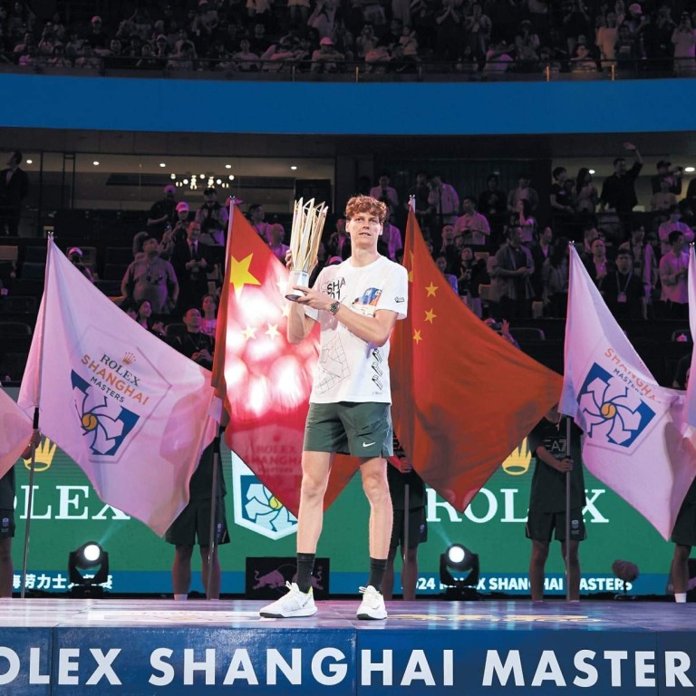 Jannik Sinner (Italy) lifts the Shanghai Masters winner’s trophy following his victory on October 13. Photos: Handout