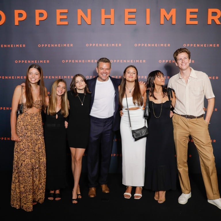 Matt Damon and his daughters at Oppenheimer’s Paris premiere in July 2023. Photo: Getty Images
