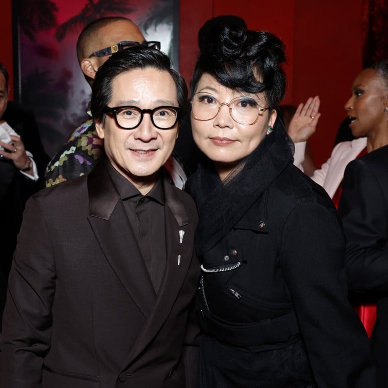 Ke Huy Quan and Echo Quan attend the 2024 Vanity Fair Oscar Party Hosted By Radhika Jones at Wallis Annenberg Center for the Performing Arts on March 10, 2024 in Beverly Hills, California. (33 kB)