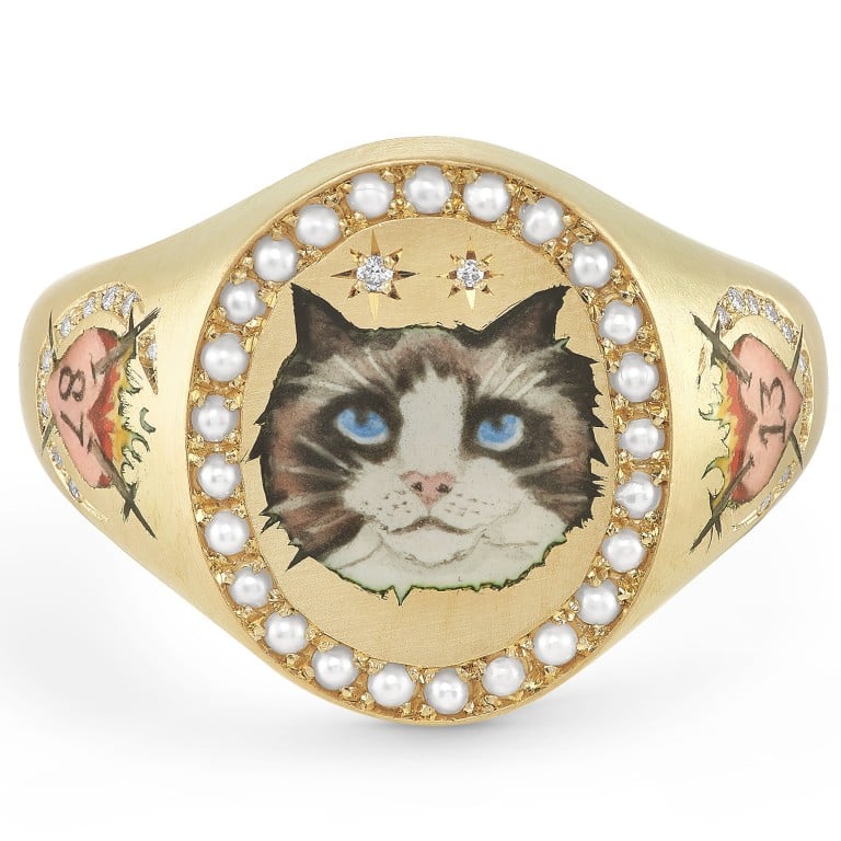 Gigi Hadid gave Taylor Swift this ring of Swift’s cat, Benjamin Button, and now jewellery designers are jumping on the trend to make rings and pendants with miniature portraits of beloved animals. Photo: Handout