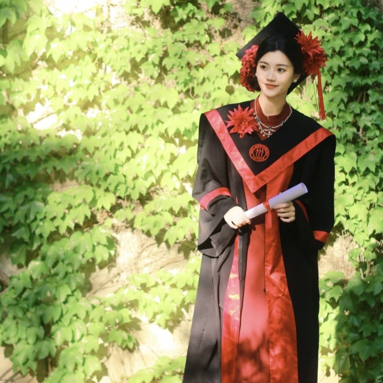 green emerald velvet dress Chinese Style Bachelor's Graduation Blue Cloud Shoulder Red Yunjian