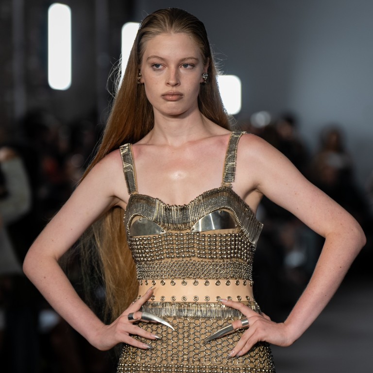 Elon Musk’s daughter Vivian Jenna Wilson walked the runway in a metal-covered dress at the Chris Habana fashion show on September 15 during New York Fashion Week. Photo: EPA