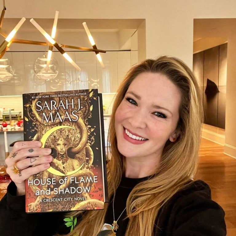 Sarah J. Maas has exciting news for her fans: two new books in her best-selling romantasy series. Photo: @sarahjmaas/Instagram