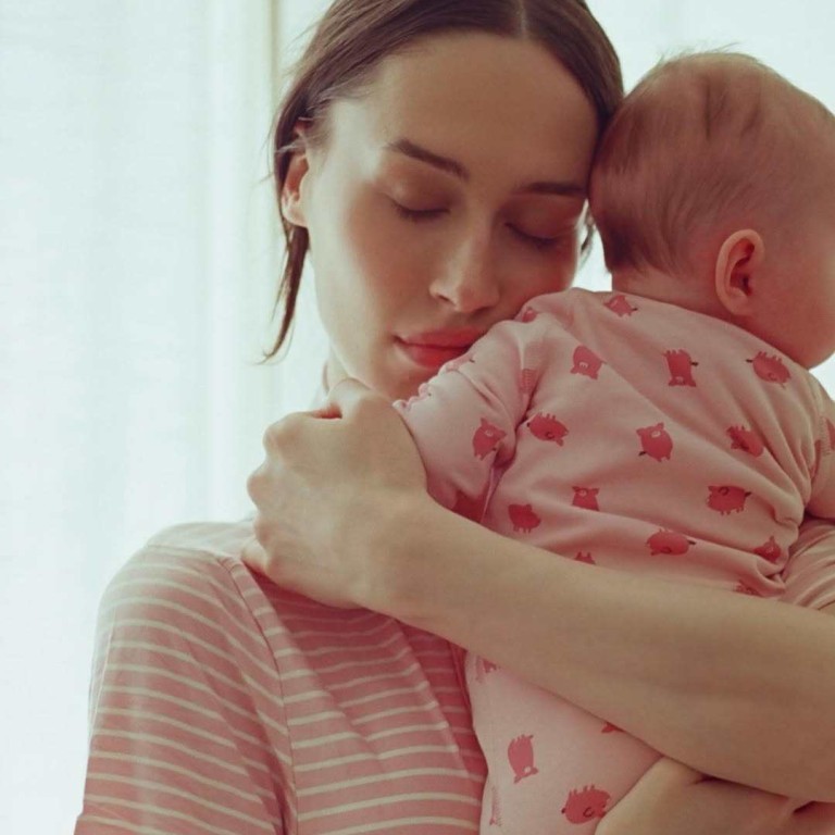Pete Davidson’s girlfriend Elsie Hewitt, who gave birth in December, wrote candidly about choosing formula over breastfeeding in an essay for Elle. Photo: @elsie/Instagram