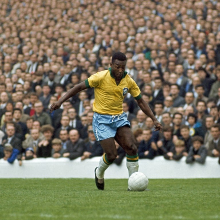 Pelé in action for Brazil against Bulgaria during a Fifa World Cup 1966 match in Liverpool, England. Photo: Rolls Press/Popperfoto via Getty Images