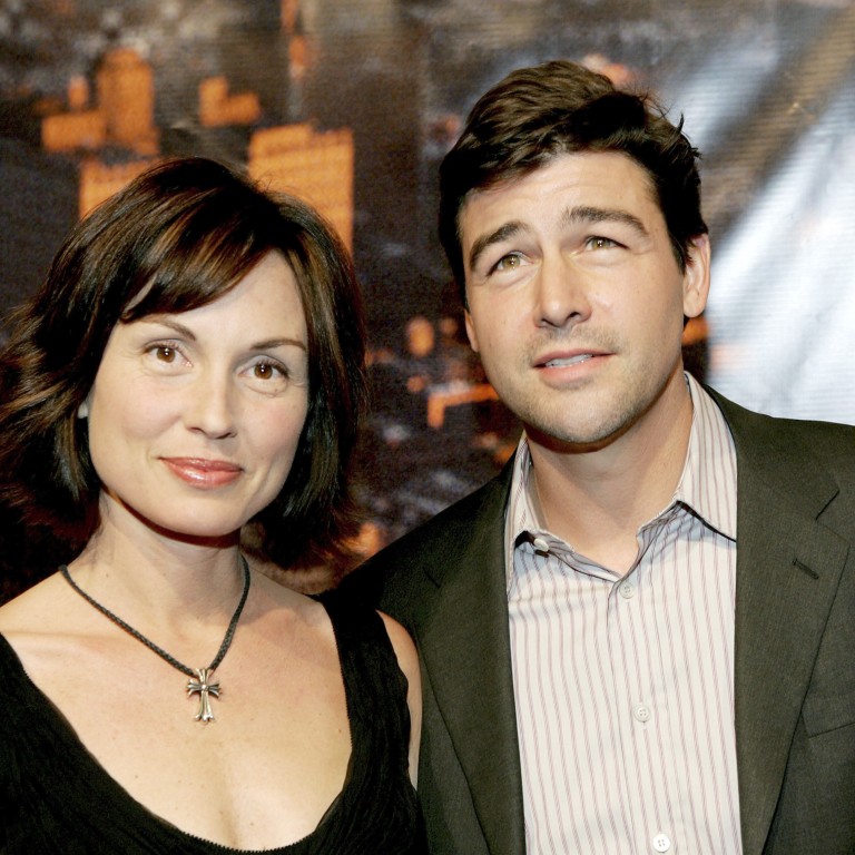 Kathryn Chandler pictured in New York in 2005 with husband Kyle Chandler, who is now appearing in HBO’s latest superhero series, Lanterns. Photo: Getty Images