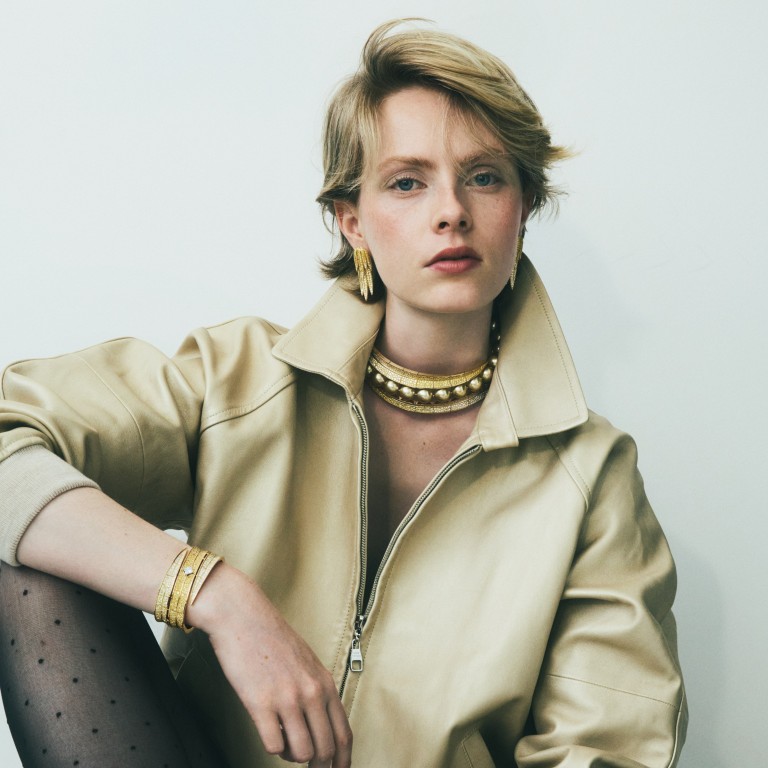 Outfit and high jewellery: Louis Vuitton. Photography: Alexandra Utzmann