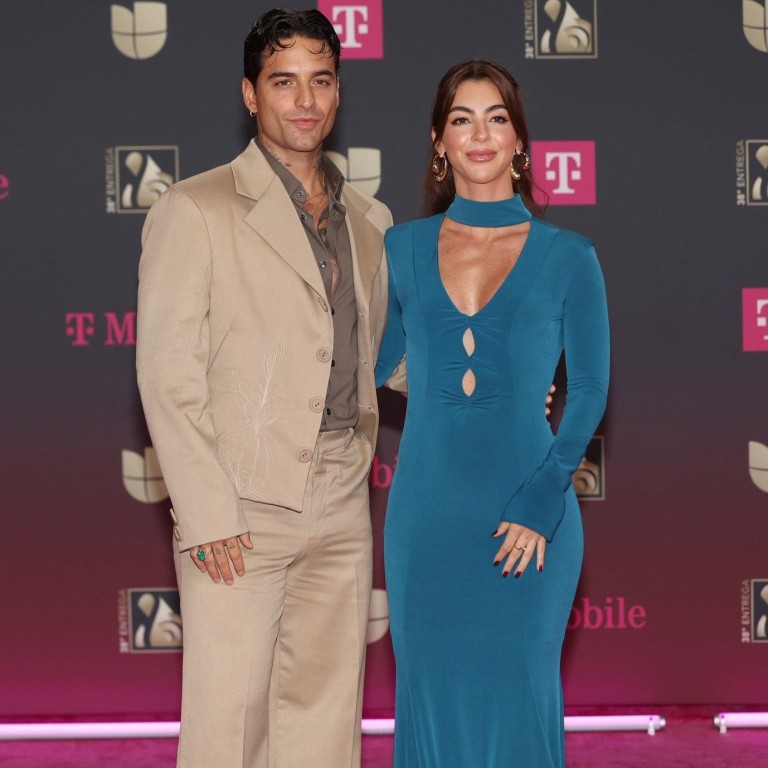 Maluma and his girlfriend, Susana Gómez, attend Univision’s 38th Premio Lo Nuestro at the Kaseya Centre in Miami, Florida. Photo: @maluma/Instagram