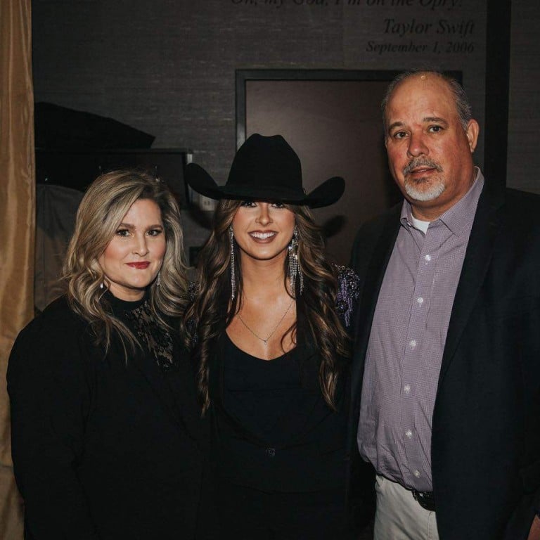 Country star Ella Langley shares a close bond with her parents, Jason and Heather. Photo: @ellalangleymusic/Instagram