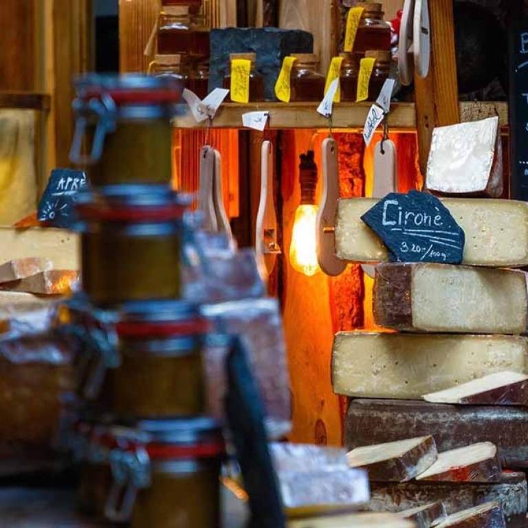 Travelling foodies will be pleased to discover that many of the stallholders at The Borough Market in London are also the food producers. Photo: Shutterstock