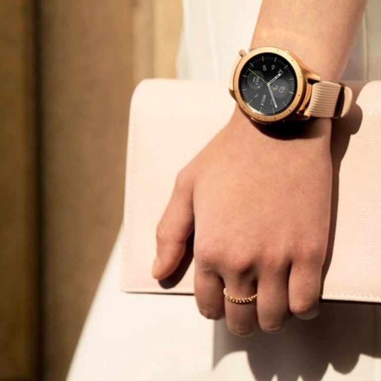 The Samsung Galaxy Smartwatch is practical without sacrificing aesthetics, so it’s easy to see why people would pay around US$300 for one.