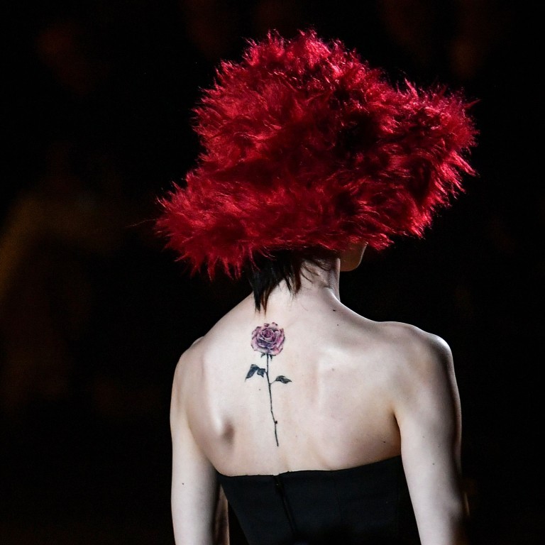 バレンティノ トリーバーチ GUCCI PRADA Does Valentino Look Too Similar To Gucci? (Alessandro Michele's