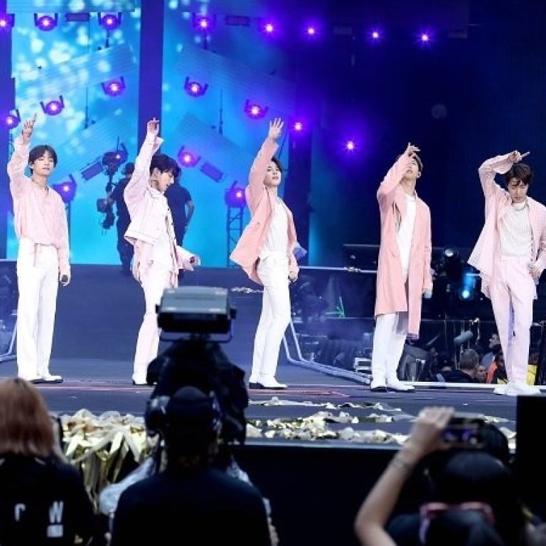 Bts Korean K-Pop Concert Tour Music T Shirt Boy Band Love Bts Korean K-Pop Concert Tour Music T Shirt Boy Band Love