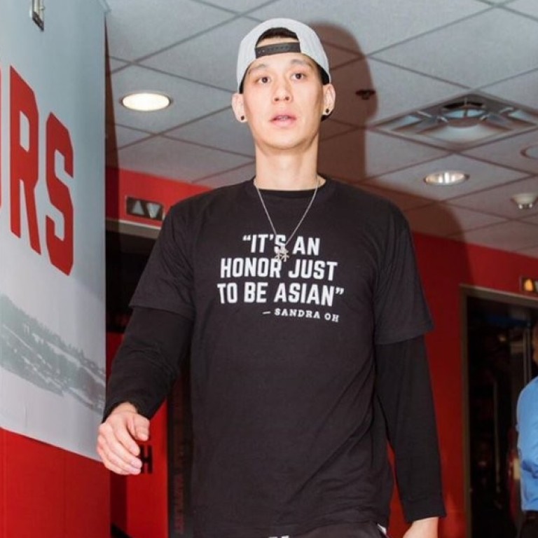 LOOK: Jeremy Lin Gets His NBA Championship Ring Before Almost Dropping It
