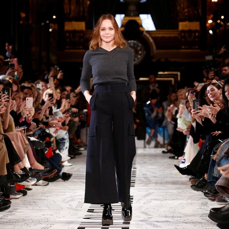 British designer Stella McCartney appears at the end of her autumn/winter 2019-2020 women’s ready-to-wear collection show during Paris Fashion Week on March 4, 2019. Photo: Reuters