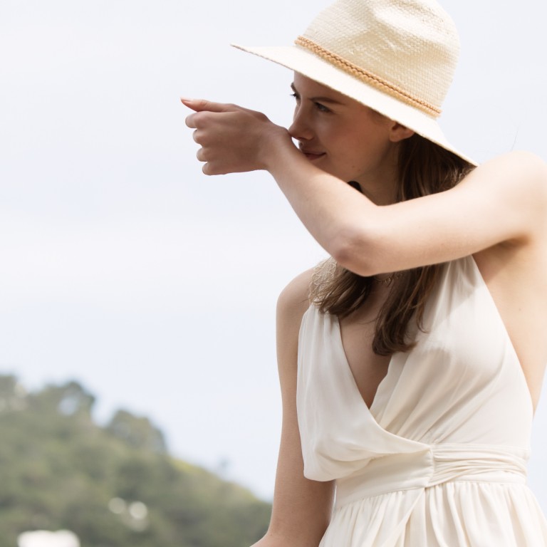 Lanvin’s A Girl in Capri is reminiscent of the Mediterranean, blending grapefruit flower buds and Capri’s Primofiore lemons.