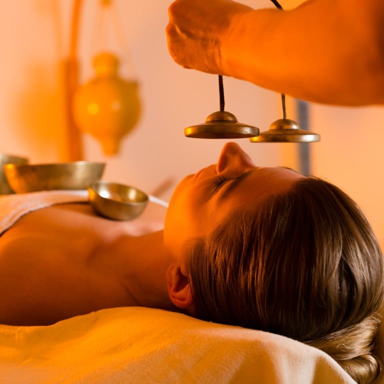 Gong bathing – a form of sound healing where people relax while ‘bathed’ in vibrational sound waves of gongs and cymbals – is quickly becoming a regular fixture at luxury holiday destinations around the world.